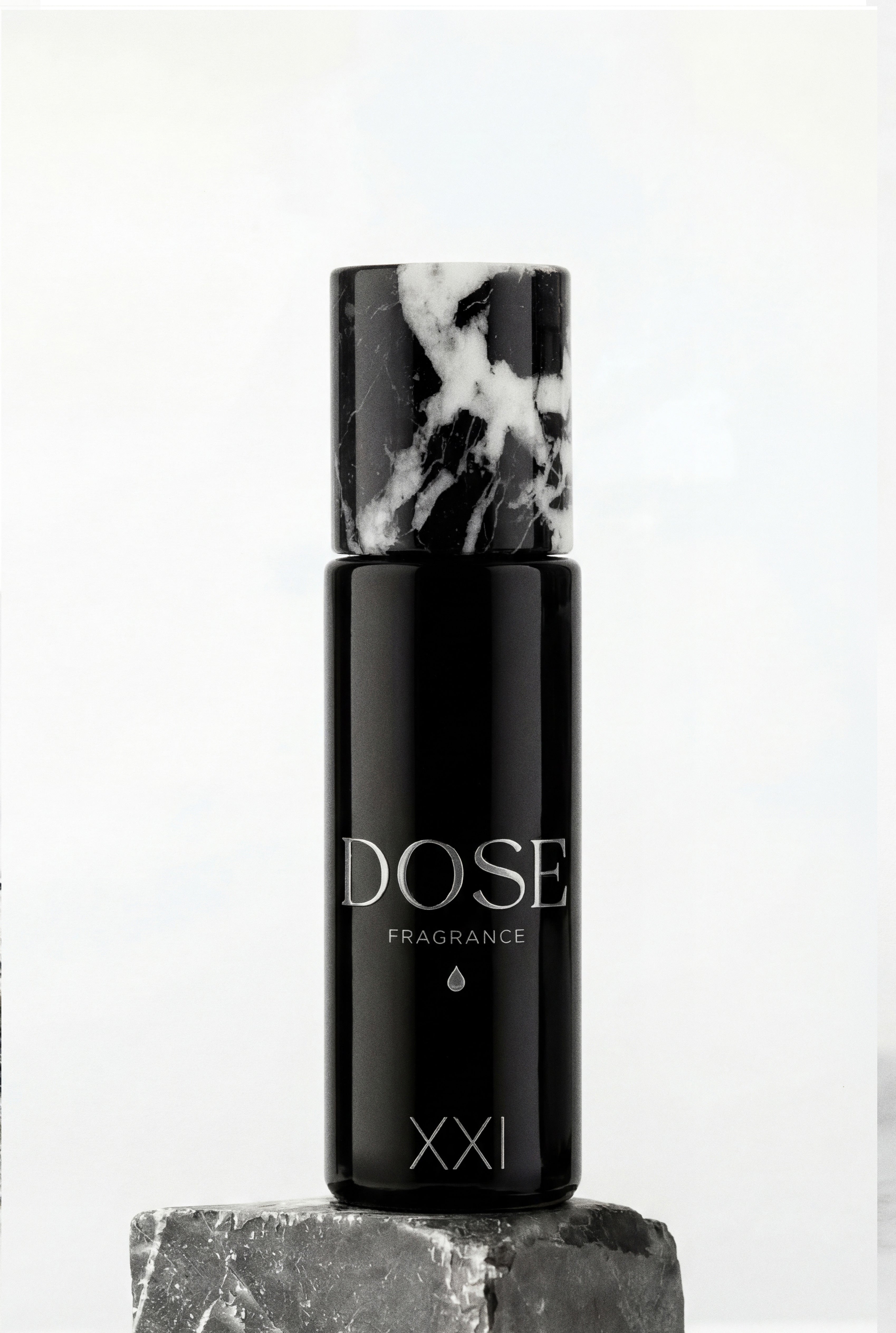 Parfum huileux de niche DOSE Fragrance N°XXI - Vert, vif ,indompté. - roll-on 30ml